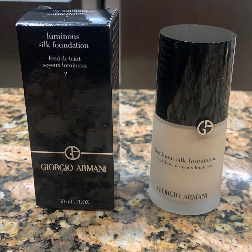 Giorgio Armani luminous silk foundation